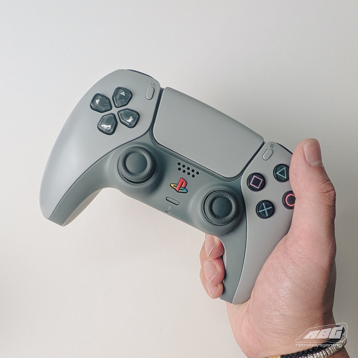 PS5 DualSense – 30th Anniversary Custom Edition